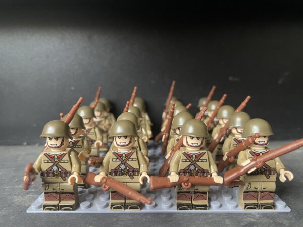 20 mini figurines Soldat Soviétique avec fusil et casque – Image 2