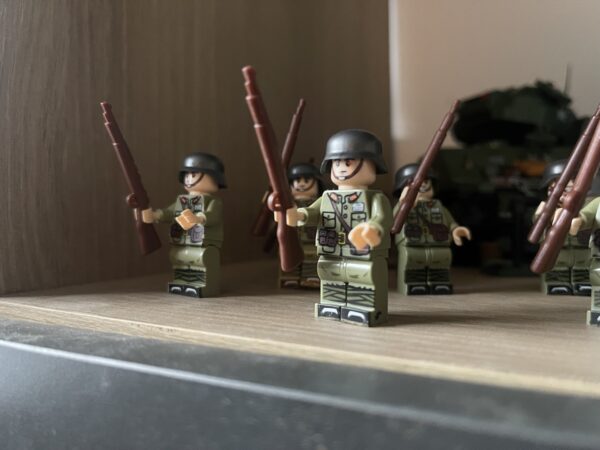 20 mini figurines Soldat Japonais avec fusil et casque – Image 4